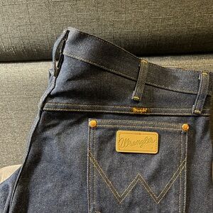 Wrangler Men's Deep Indigo Relaxed Jeans